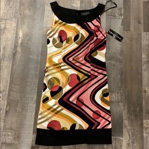 NWT Size 10 Connected Apparel patterned dress
